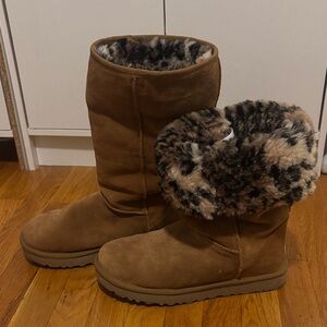 Rare UGG Boots chestnut with leopard Fur Lining